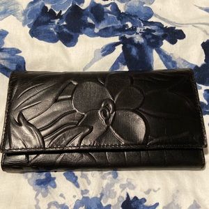 Patricia Nash wallet